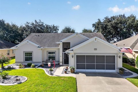 House in Leesburg, Florida 2 bedrooms, 172.43 sq.m. № 2373785