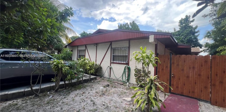 Casa en Miami, Florida 3 dormitorios, 133.78 m2 № 2076841