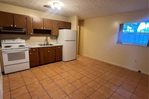 Casa en venta en Miami, Florida, 3 dormitorios, 133.78 m2 № 2076841 - foto 15