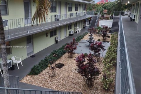 Condo in Dania Beach, Florida, 2 bedrooms  № 2033955