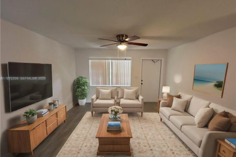 Condo in Dania Beach, Florida, 2 bedrooms  № 2033955 - photo 2