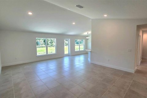 Casa en venta en North Port, Florida, 3 dormitorios, 186.73 m2 № 2107255 - foto 12