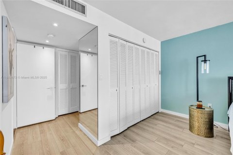 Copropriété à vendre à Miami Beach, Floride: 1 chambre, 95.41 m2 № 1896879 - photo 13