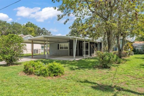 House in Bartow, Florida 3 bedrooms, 107.02 sq.m. № 1796940 - photo 1
