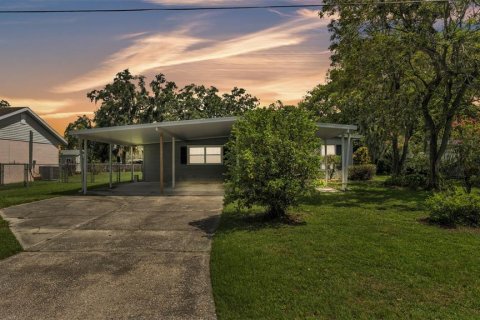 House in Bartow, Florida 3 bedrooms, 107.02 sq.m. № 1796940 - photo 2