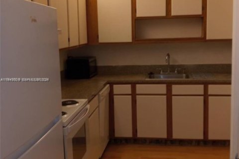 Copropriété à louer à Homestead, Floride: 2 chambres, 99.87 m2 № 1999570 - photo 2