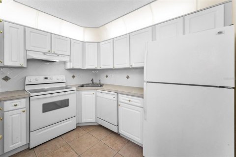 Condo in Palm Harbor, Florida, 1 bedroom  № 1913687 - photo 26