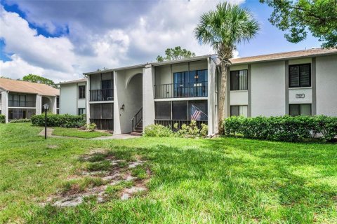 Condo in Palm Harbor, Florida, 1 bedroom  № 1913687 - photo 6