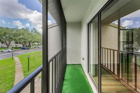 Condo in Palm Harbor, Florida, 1 bedroom  № 1913687 - photo 25