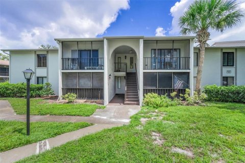 Condo in Palm Harbor, Florida, 1 bedroom  № 1913687 - photo 8