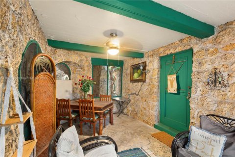 Condo in Coral Gables, Florida, 1 bedroom  № 1794473 - photo 18