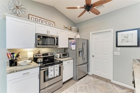 House in Port Charlotte, Florida 3 bedrooms, 154.96 sq.m. № 1675019 - photo 18