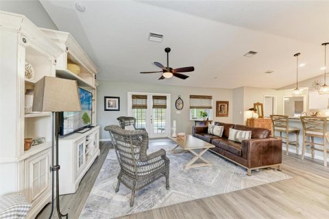 House in Port Charlotte, Florida 3 bedrooms, 154.96 sq.m. № 1675019 - photo 8