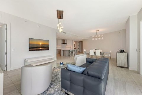 Condo in Sarasota, Florida, 3 bedrooms № 2105015 - photo 28