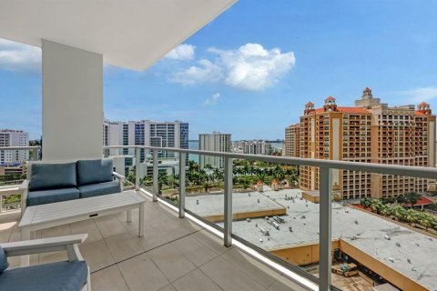 Condo in Sarasota, Florida, 3 bedrooms № 2105015 - photo 24