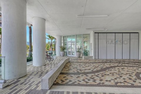 Condo in Sarasota, Florida, 3 bedrooms № 2105015 - photo 4