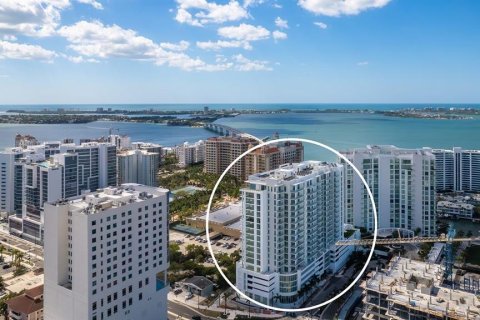 Condo in Sarasota, Florida, 3 bedrooms № 2105015