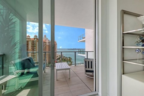 Condo in Sarasota, Florida, 3 bedrooms № 2105015 - photo 19