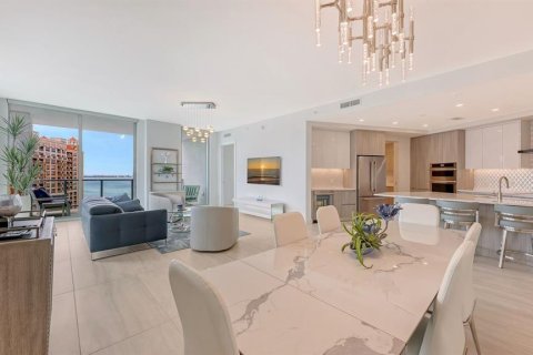 Condo in Sarasota, Florida, 3 bedrooms № 2105015 - photo 13