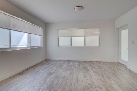 Copropriété à louer à Miami Beach, Floride: 1 chambre, 57.79 m2 № 1938931 - photo 8