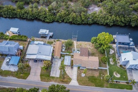 House in Ruskin, Florida 4 bedrooms, 210.14 sq.m. № 1851432 - photo 7