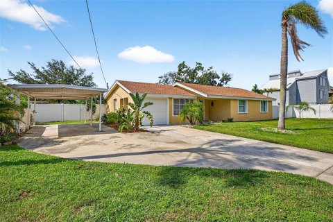 House in Ruskin, Florida 4 bedrooms, 210.14 sq.m. № 1851432 - photo 2