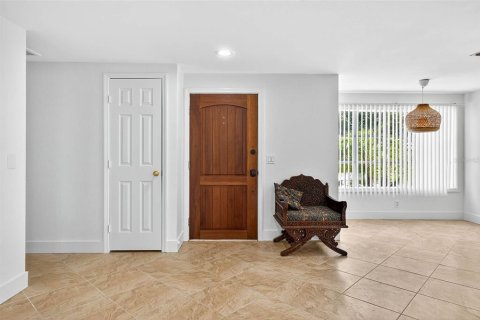 House in Ruskin, Florida 4 bedrooms, 210.14 sq.m. № 1851432 - photo 13