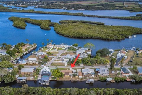 House in Ruskin, Florida 4 bedrooms, 210.14 sq.m. № 1851432 - photo 10