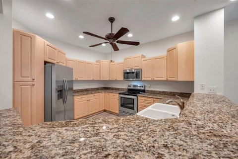 Condo in Treasure Island, Florida, 3 bedrooms  № 1518863 - photo 6