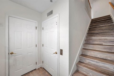 Condo in Treasure Island, Florida, 3 bedrooms  № 1518863 - photo 3