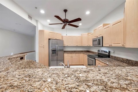 Condo in Treasure Island, Florida, 3 bedrooms  № 1518863 - photo 5