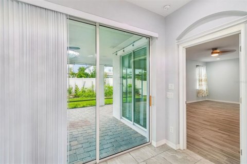 House in Odessa, Florida 4 bedrooms, 277.59 sq.m. № 2107155 - photo 19