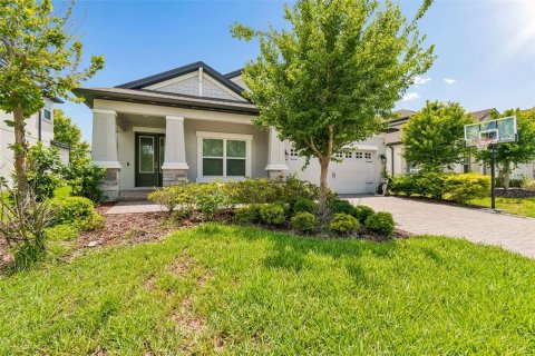 House in Odessa, Florida 4 bedrooms, 277.59 sq.m. № 2107155 - photo 2