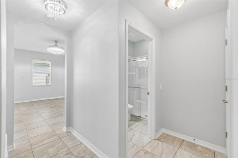 House in Odessa, Florida 4 bedrooms, 277.59 sq.m. № 2107155 - photo 29