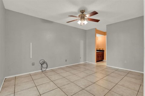 Casa en venta en Casselberry, Florida, 3 dormitorios, 150.78 m2 № 1905433 - foto 11