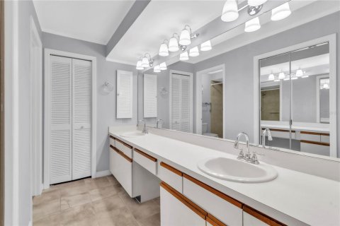 Condominio en venta en Clearwater, Florida, 3 dormitorios, 141.21 m2 № 1774625 - foto 27