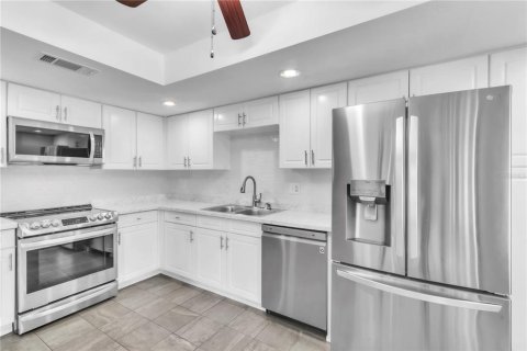 Condominio en venta en Clearwater, Florida, 3 dormitorios, 141.21 m2 № 1774625 - foto 15