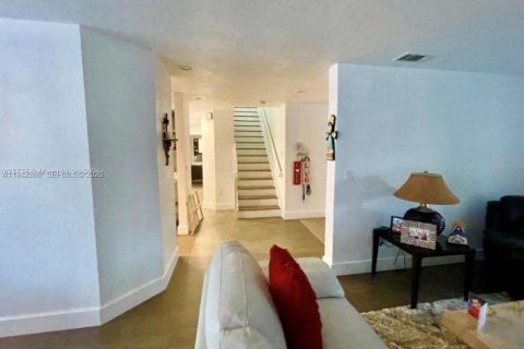 Villa ou maison à vendre à Weston, Floride: 4 chambres, 238.02 m2 № 1999178 - photo 6