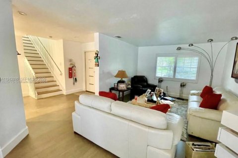 Villa ou maison à vendre à Weston, Floride: 4 chambres, 238.02 m2 № 1999178 - photo 5