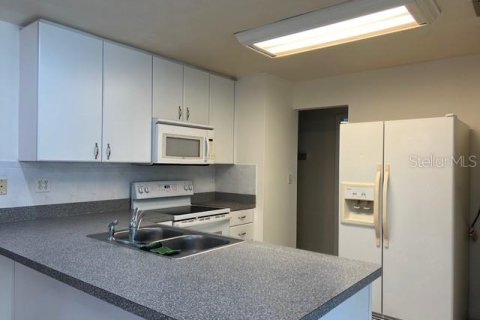Casa en alquiler en New Port Richey, Florida, 3 dormitorios, 173.91 m2 № 1877116 - foto 22