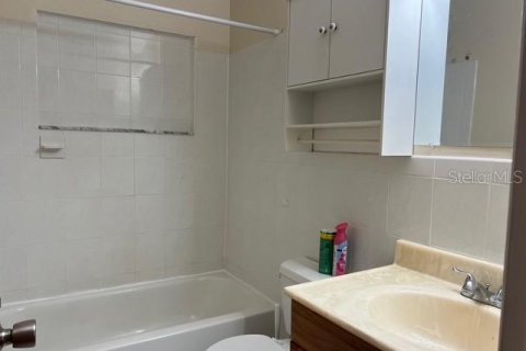 Casa en alquiler en New Port Richey, Florida, 3 dormitorios, 173.91 m2 № 1877116 - foto 5