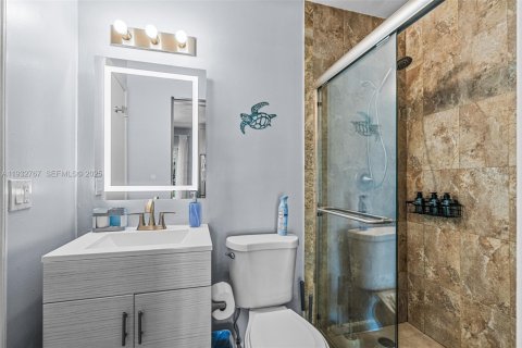 Купить виллу или дом в Дания-Бич, Флорида 3 спальни, 231.88м2, № 2077130 - фото 26