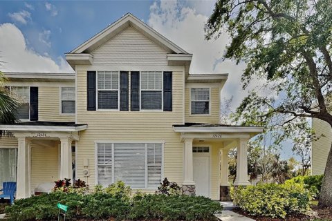 Adosado en venta en Tampa, Florida, 2 dormitorios, 116.31 m2 № 1518683 - foto 1