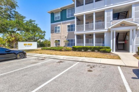 Condo in Bradenton, Florida, 2 bedrooms  № 1906148 - photo 3