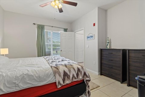 Condo in Bradenton, Florida, 2 bedrooms  № 1906148 - photo 25
