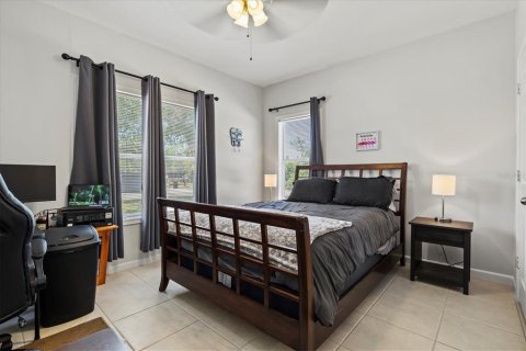 Condo in Bradenton, Florida, 2 bedrooms  № 1906148 - photo 29