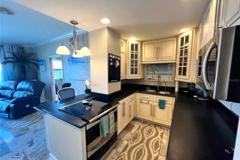 Condo in Clearwater, Florida, 1 bedroom № 2203593 - photo 24