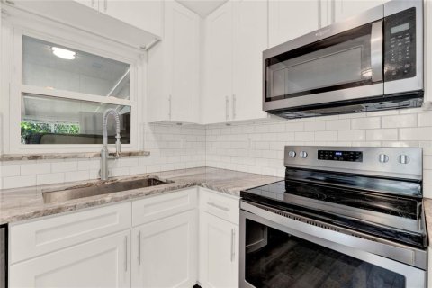 Casa en venta en Clermont, Florida, 3 dormitorios, 89.74 m2 № 1589819 - foto 10
