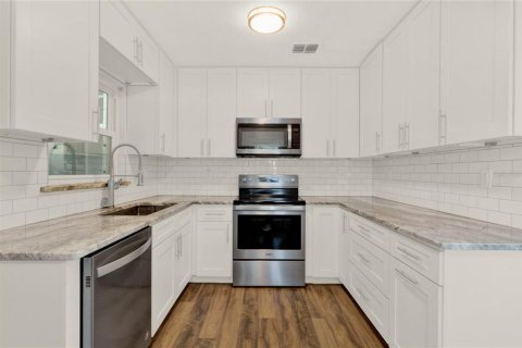 Casa en venta en Clermont, Florida, 3 dormitorios, 89.74 m2 № 1589819 - foto 8