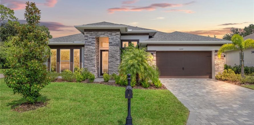 Casa en Dade City, Florida 3 dormitorios, 249.44 m2 № 1885287